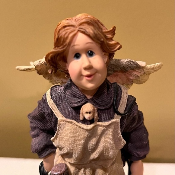 Boyd’s Bear and Friends Collectibles Dusty Rose Dust Bunnies Can’t Hide Angels - Picture 3 of 15